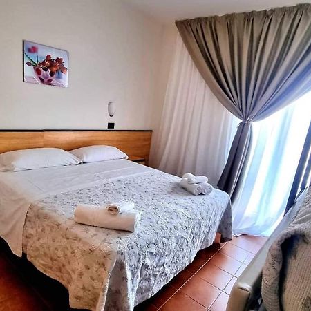 Hotel Bisanzio Cervia Bagian luar foto
