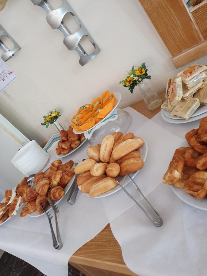 Hotel Bisanzio Cervia Bagian luar foto