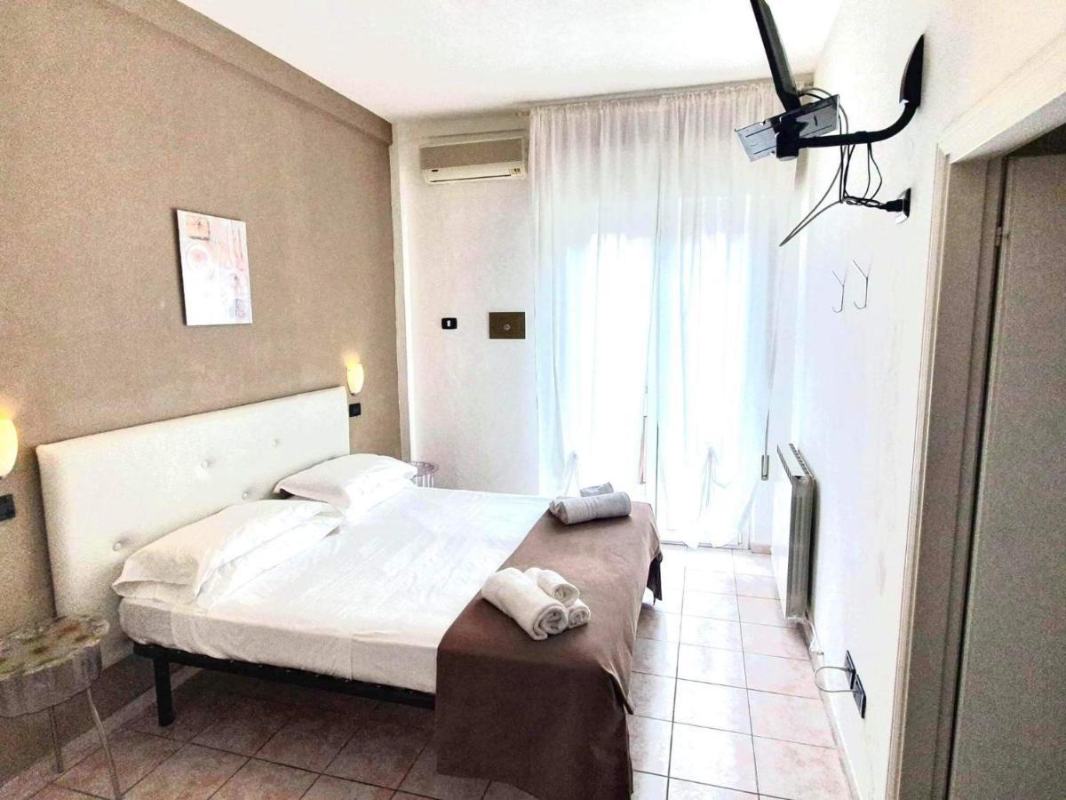 Hotel Bisanzio Cervia Bagian luar foto