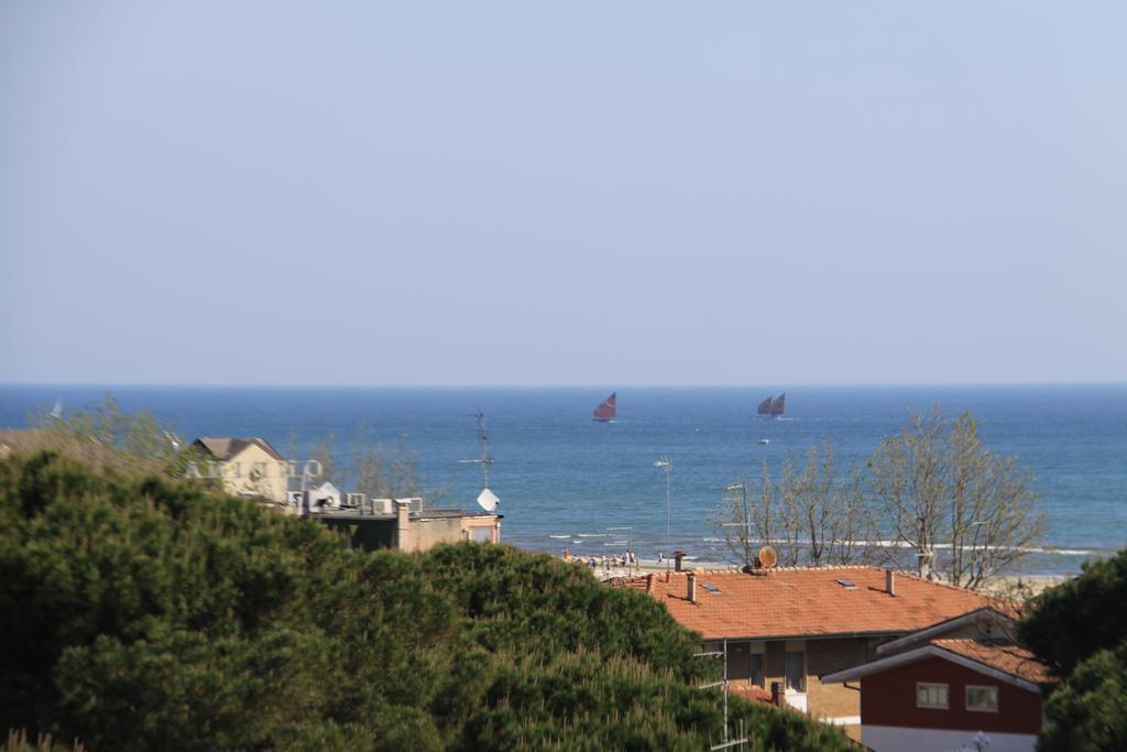 Hotel Bisanzio Cervia Bagian luar foto
