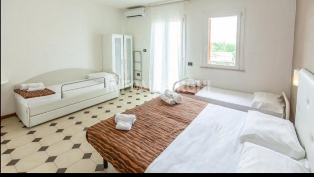 Hotel Bisanzio Cervia Bagian luar foto