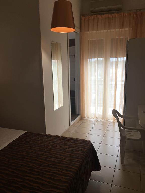 Hotel Bisanzio Cervia Bagian luar foto