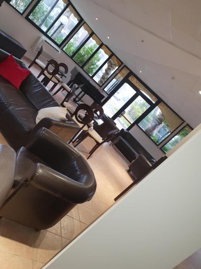 Hotel Bisanzio Cervia Bagian luar foto